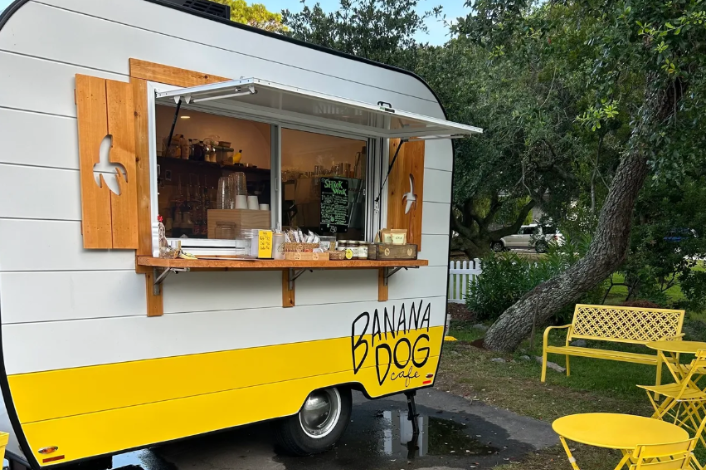 Banana Dog Cafe