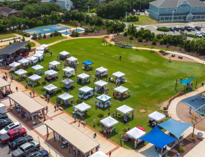 Americana Farmer's Market at Dowdy Park